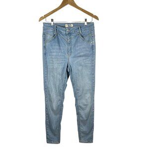 We The Free Jeans Light Wash Straight Leg Skinny Fit Stretch Women’s Size‎ 30